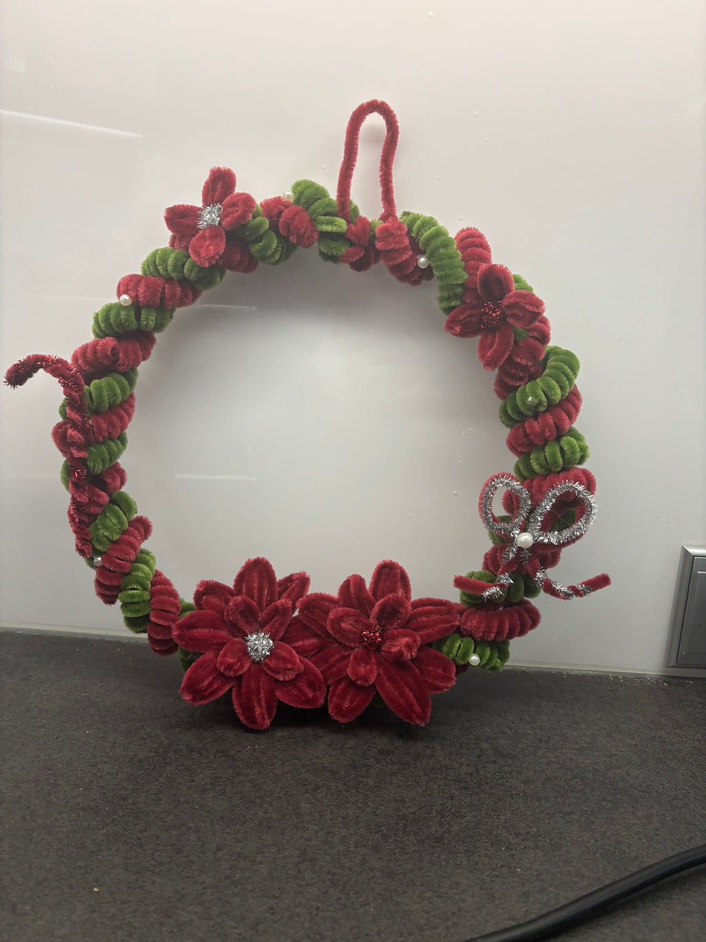 Weihnachtskranz Bordeaux